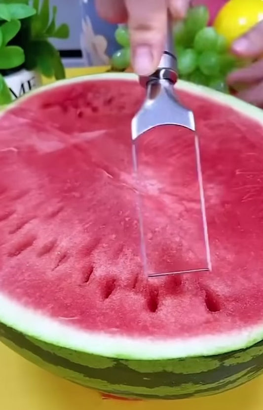 LURNODY 2 Paquetes Tenedor de Corte de Frutas Cortador De SandíA 2 En 1 Cortador de Sandia Acero Inoxidable, Adecuado para El Hogar, Cocina, Camping o Artículos para Fiestas (Plateado)